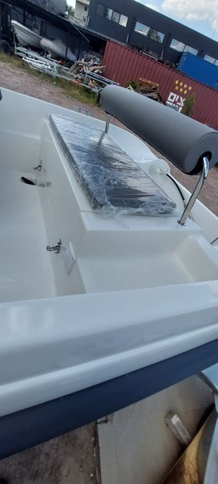 Нова стъклопластова лодка Karel 130GT /400см*168см/