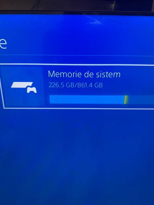 Vând Ps4 slim 1 TB