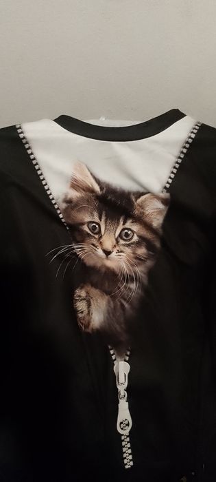 Толстовки молодежные.