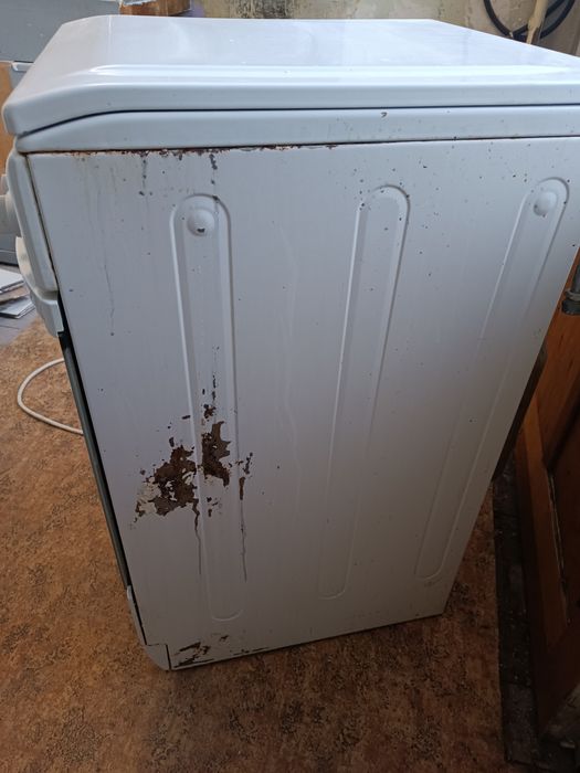 Продам газплиту indesit