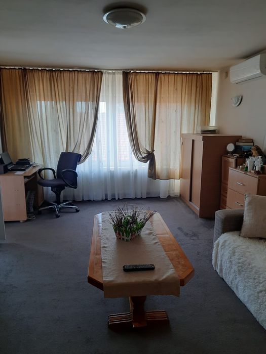 Proprietar vând apartament 2 camere