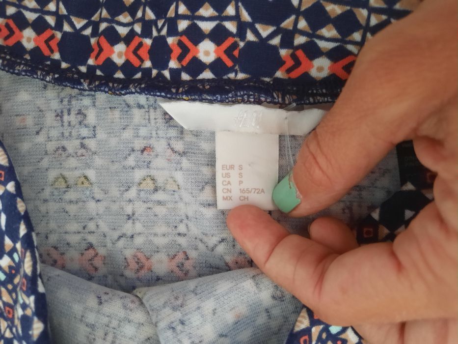 Fusta și 2 tricouri topuri