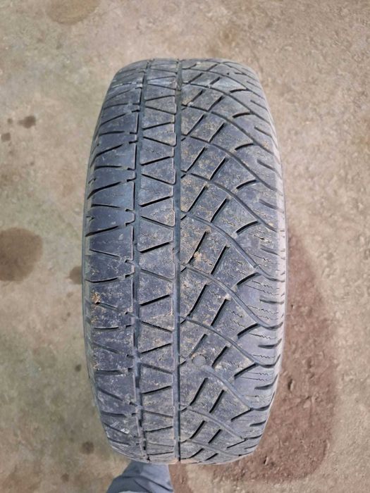Продам Шины б у 265/65/17 Michelin
