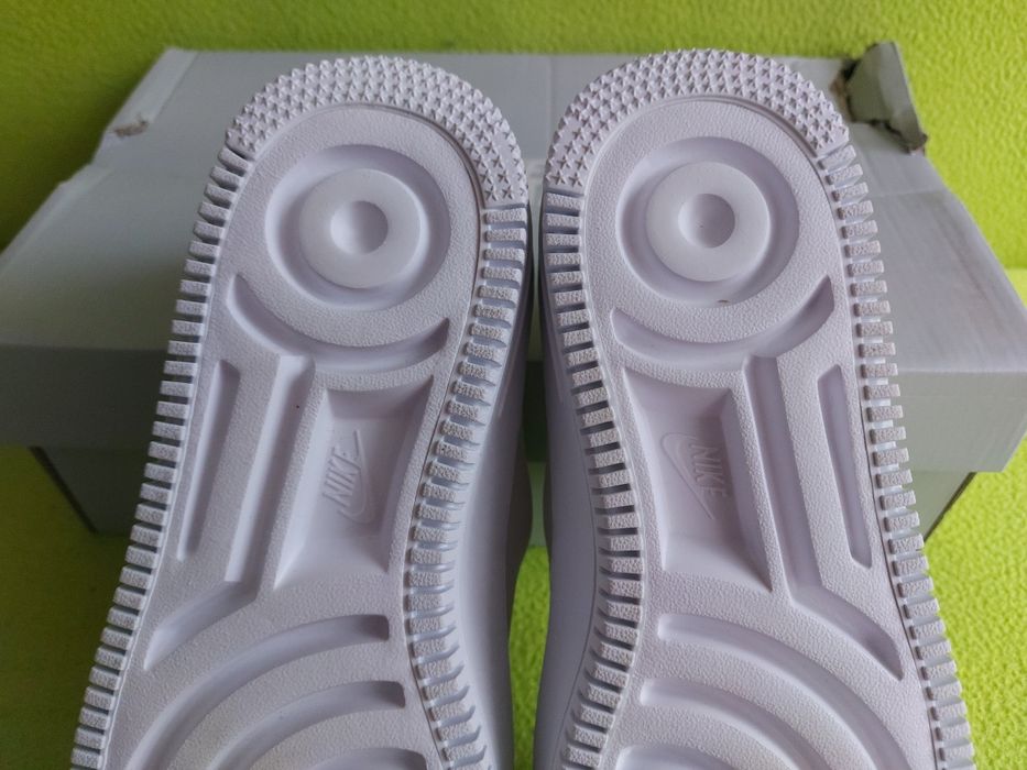 Nike Air-40н-НОВО-Оригинални