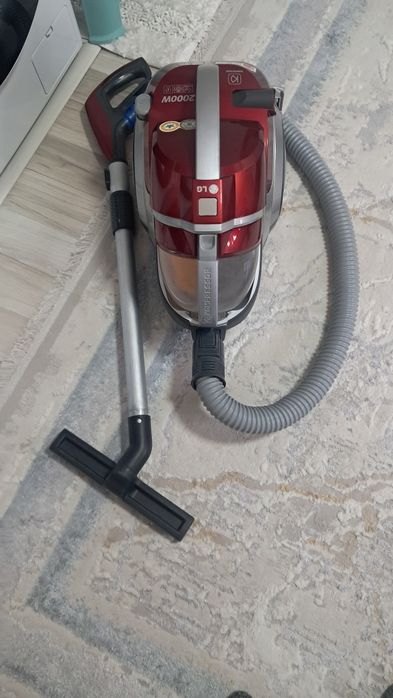 Продам пылесос лджи