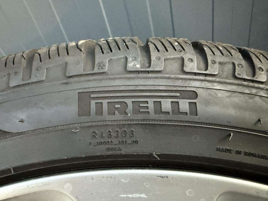 Audi 21 с нови зимни гуми 255/40/21