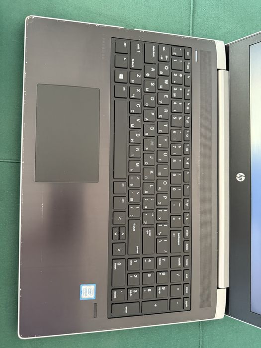 Ноутбук HP i5 8th gen