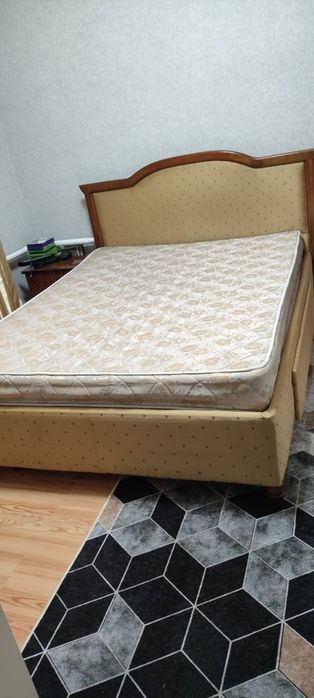 Продам матрас в хорошем состоянии
