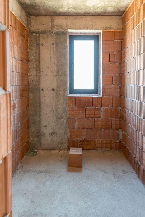 Къща в Плевен-Кайлъка площ 256 цена 375000