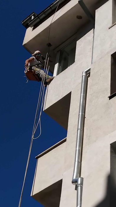 Монтаж на топло изолация. Алпинисти София . Саниране София