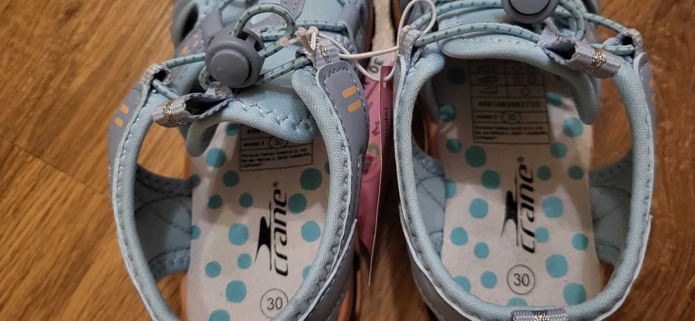 Сандали детские. Новые