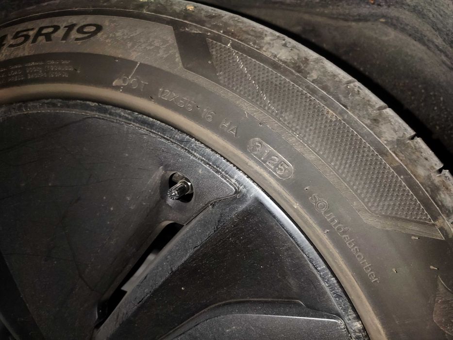 Hankook Ventus S1 evo3 255/45/19 - 104W