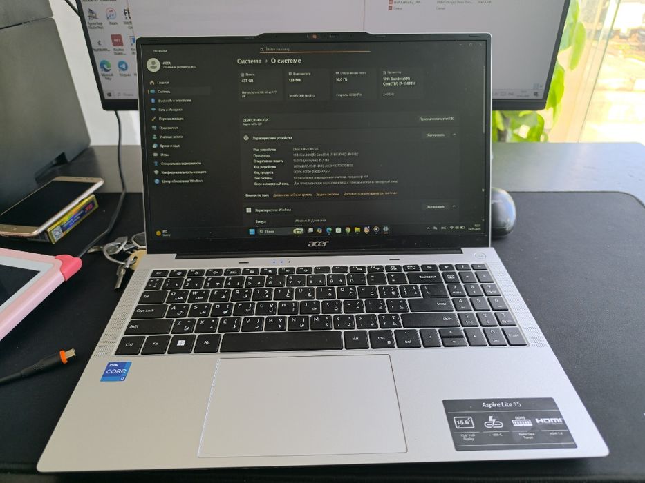 Noutbuk Acer core I7 16/512