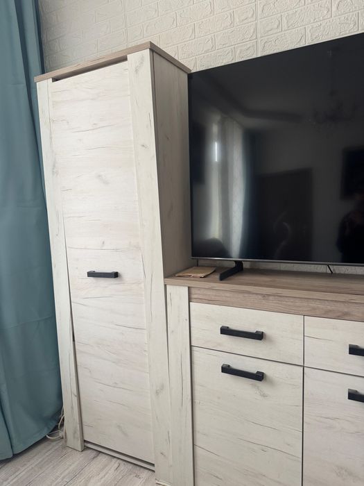 Servanta pentru televizor +dulap