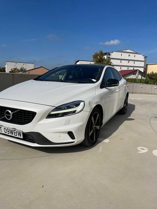 VOLVO V40 2019 — imagine 2