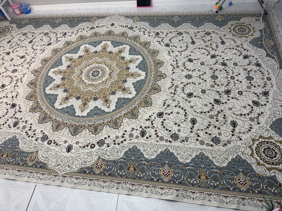 Продам Большой ковер