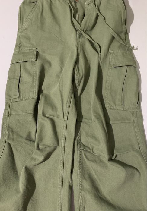 карго штаны Bershka