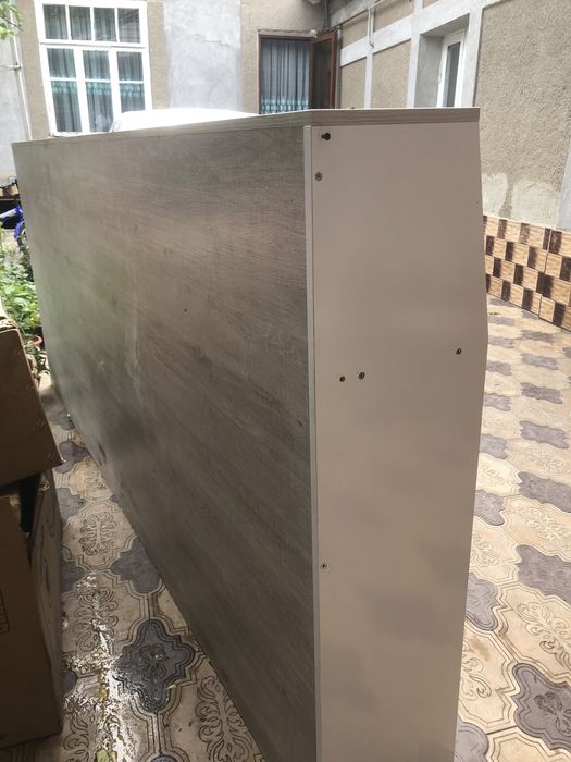 Mebel sotiladi.