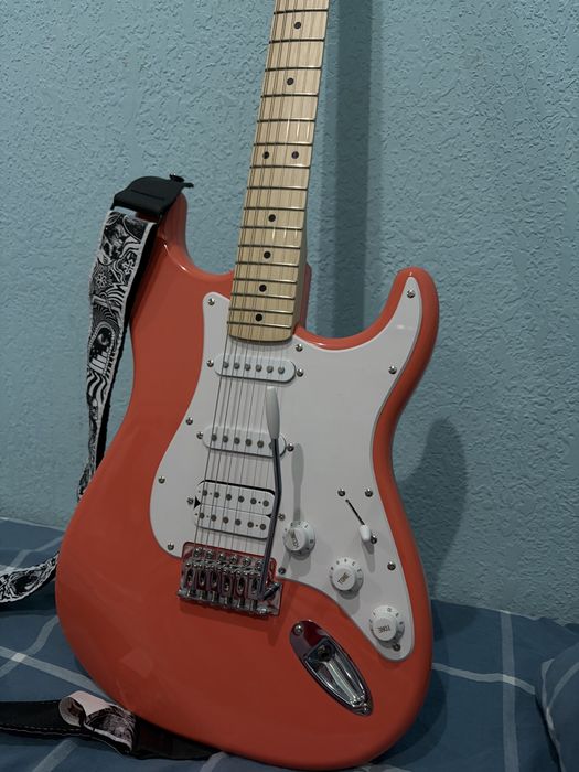 Электрогитара Fender Squier Sonic Stratocaster HSS