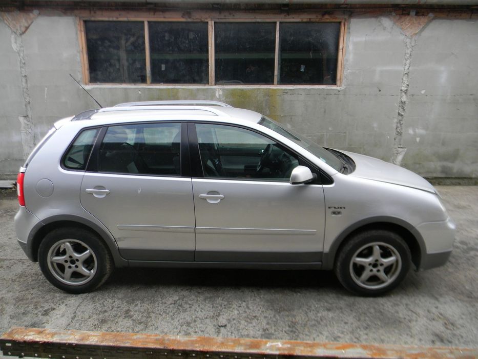 Dezmembrari  VW POLO (9N, 9N3)  2001  > 2012 1.4 16V Benzina