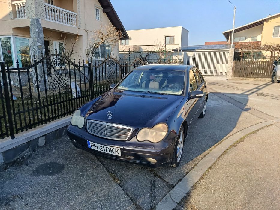 Vând Mercedes C class C180-Compresor an  2003