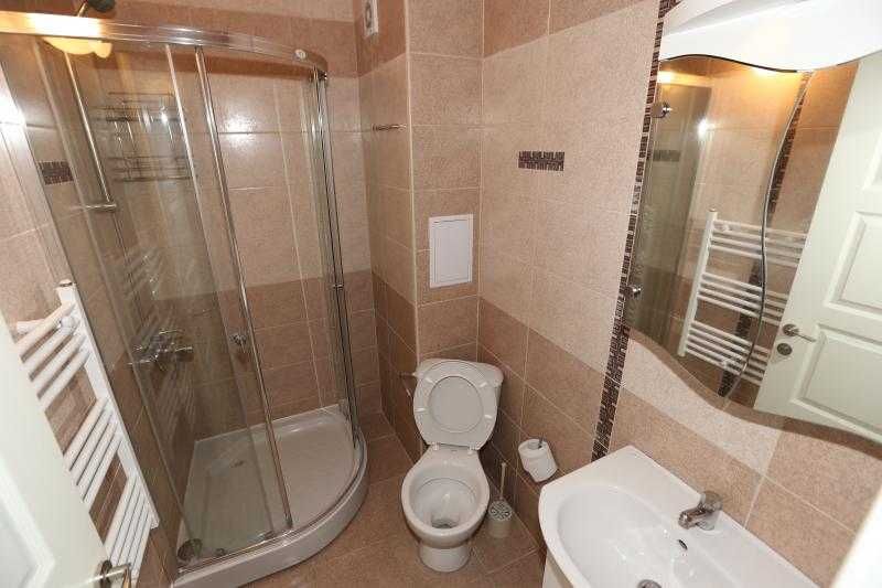 Дава се под наем Двустаен апартамент в Бургас, Лазур - 65 кв.м за 510 € - Снимка #6