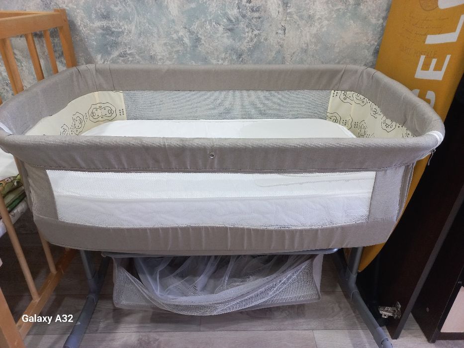 Продам кровать люльку.