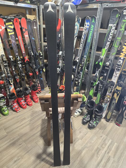 Schiuri Atomic Redster G9, 173cm.