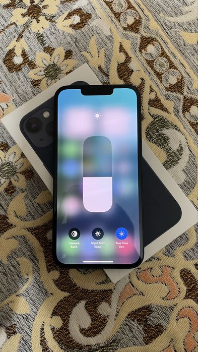 iPhone 13 (Midnight)
