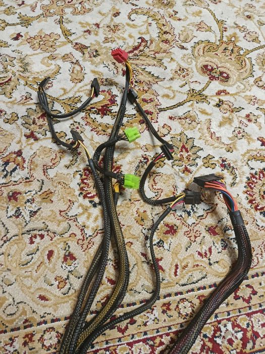 Блок питания. На 700w