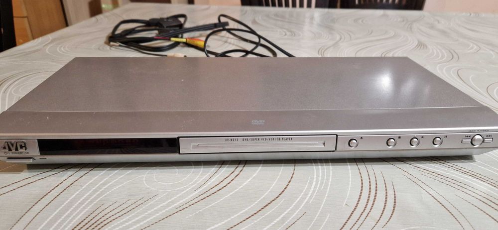 DVD JVC без дистанционно