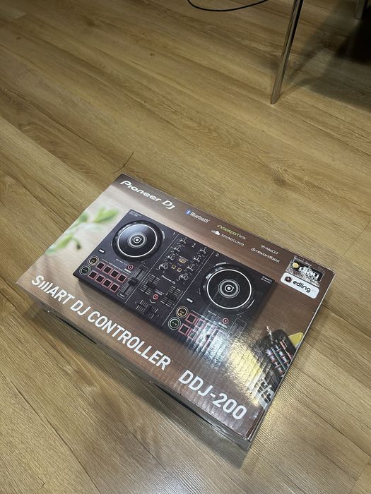 Dj пульт Pioneer DDJ-200