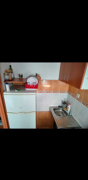 Închiriez garsoniera