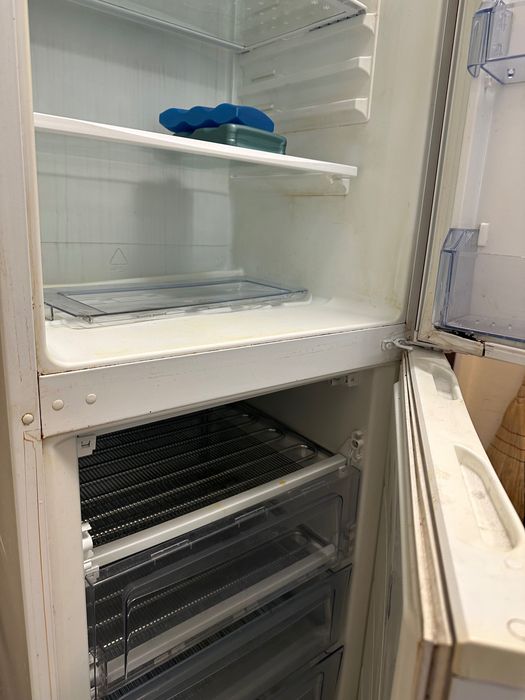 Хладилник с два компресора