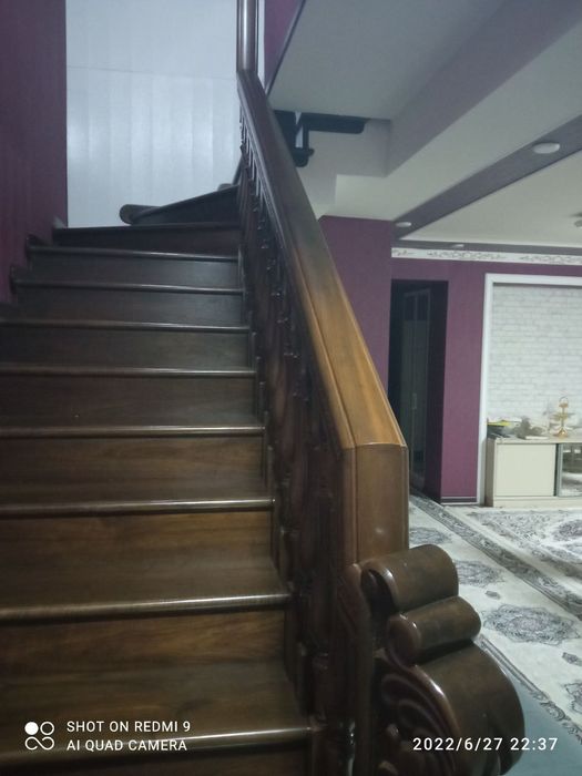 Продаётся  двух уровневая квартира, четырёх этажного дома, 4 ком 140кв