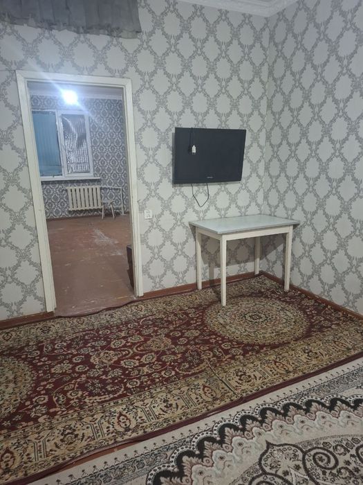 Сдается 2 комнатная квартира на кадишева