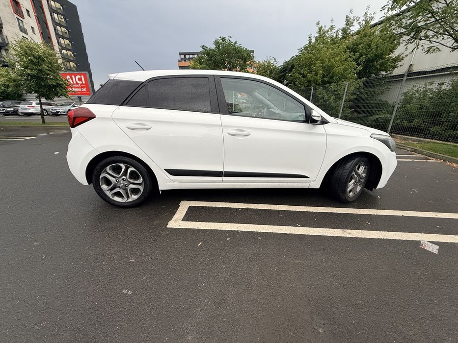 HYUNDAI i20 2020 — imagine 5