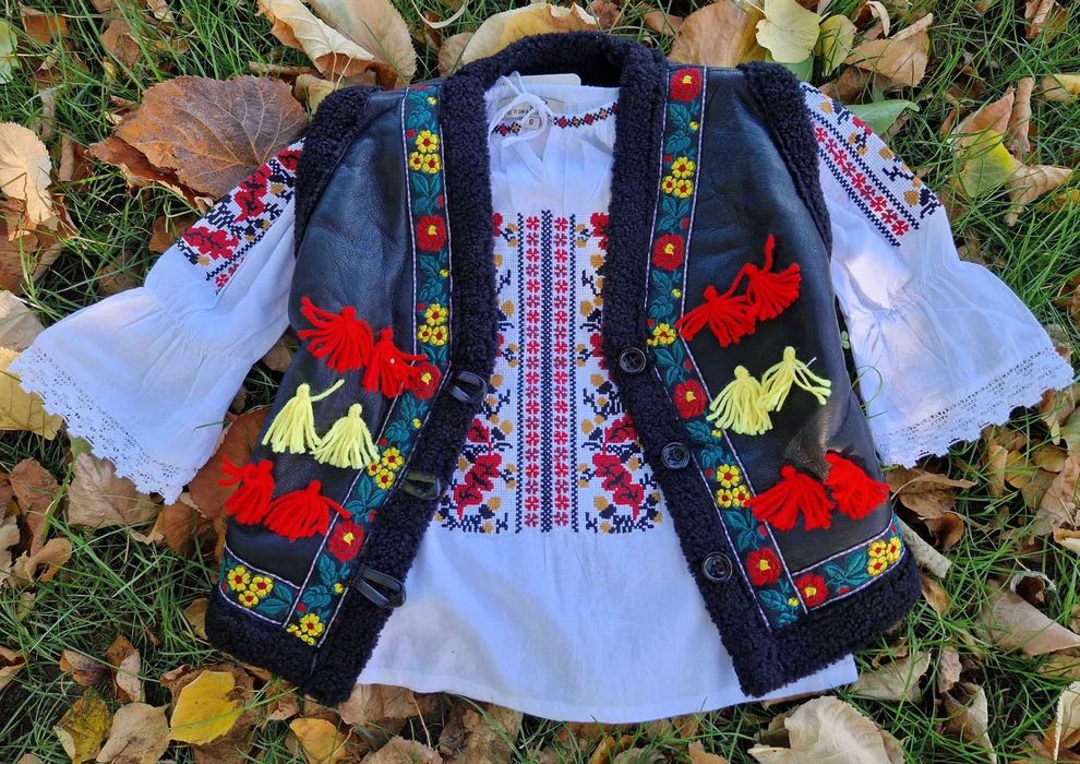 80 lei camasa /ie costum popular national traditional