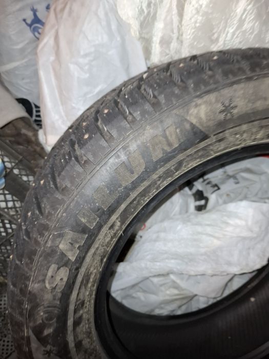Продам зимние шины