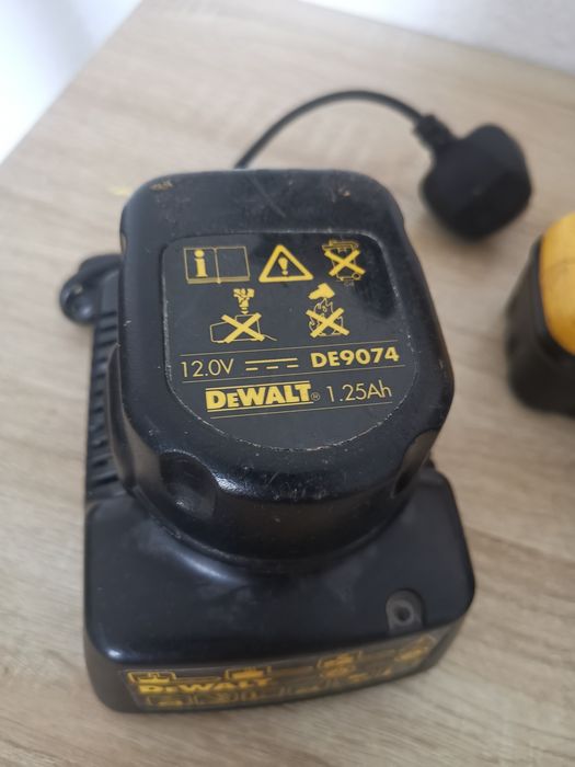 Filetanta percutie dewalt si draper