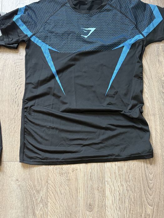 Gymshark rushguards, different colours, sizes:M and L