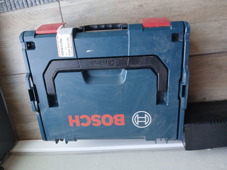 Mașina găurit bosh