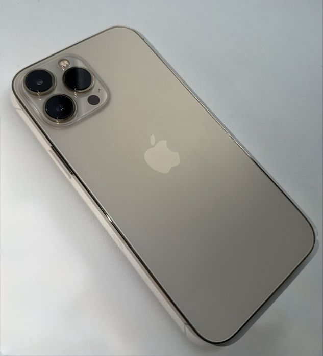 Продам iPhone 13 Pro Max, все работает отлично!