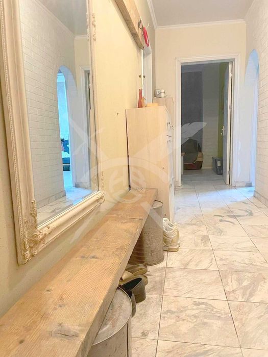 Продава се Тристаен апартамент в Пловдив, Кършияка - 85 кв.м за 1451 €/кв.м - Снимка #1