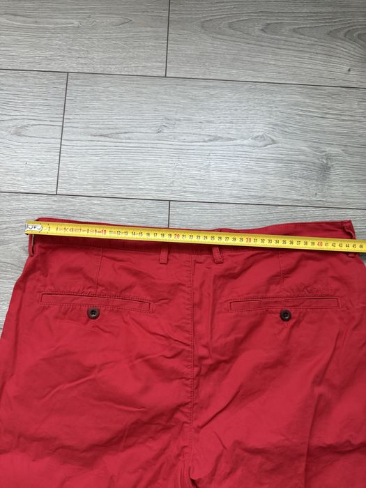 Pantaloni scurti Gant in stare buna