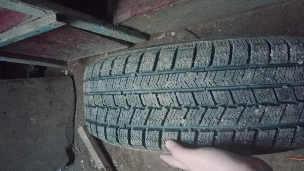 Продам покрышка комплект