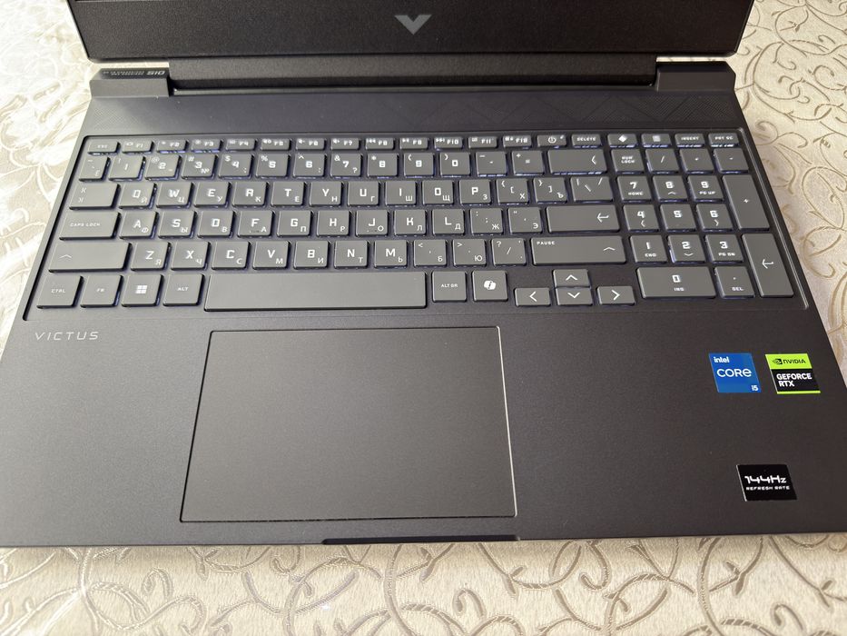 Hp Victus i5-13420h/16gb/1Tb/RTX 3050