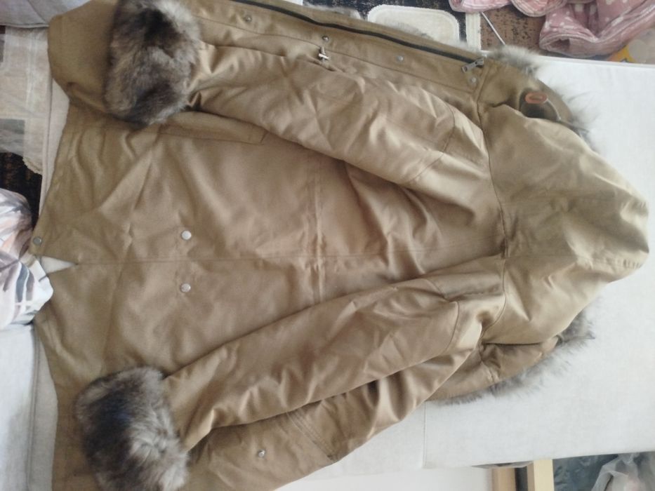 Продам женскую парку