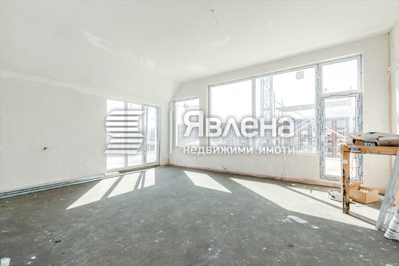 Продава се Тристаен апартамент в София, Студентски град - 199 кв.м за 2006 €/кв.м - Снимка #2