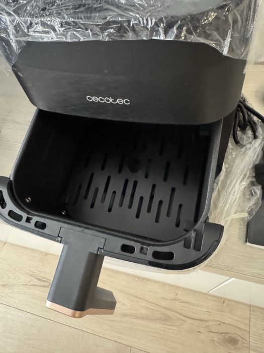 Cecotec Cecofry & Grill Smokin’ 4500 Air Fryer 4.5L - Nouă